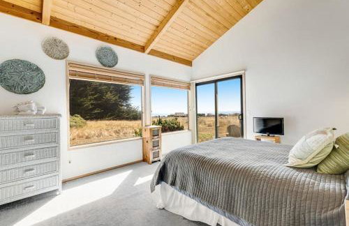 Urban Escape Compound - Photo 14