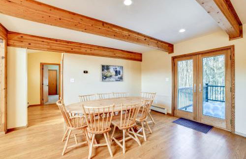 Golf, Fish and Ski Retreat with Game Room in Thompson - Foto 7