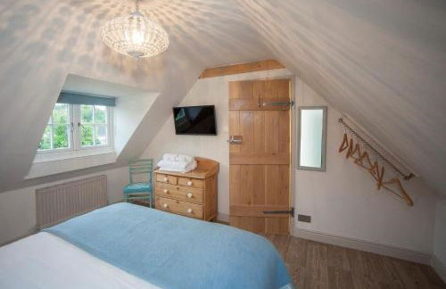 STABLES Stylish comfortable peaceful cottage with parking and outdoor space - Photo 32