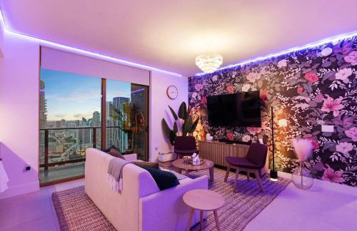 Stunning Lux 2 Bed 2 Bath with Panoramic View from Balcony - Foto 56