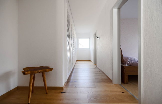 Luxury Apartment With Terrace and Garden Free Parking Smart TV etc - Foto 40