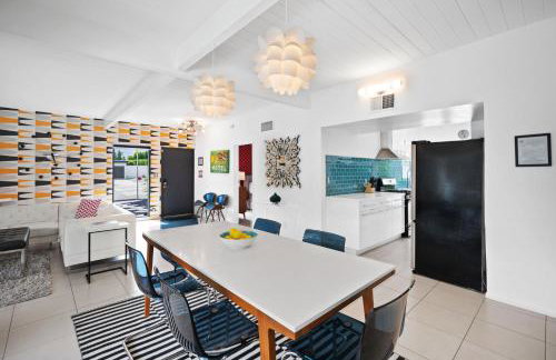 The Pink Lights Private Pool Club by Navigate Stays - Foto 10