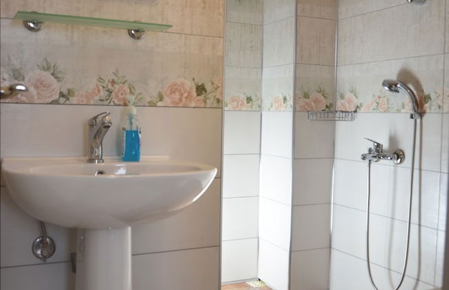 Two Stone Homes - Photo 41