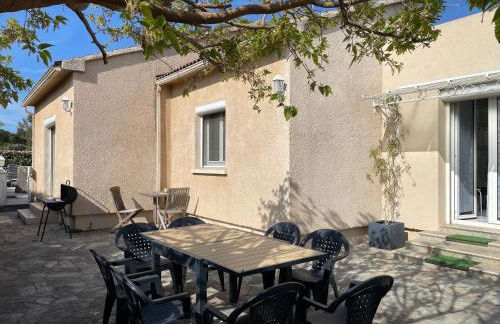 VILLA tous conforts avec Piscine privée et accès Plage - Foto 7