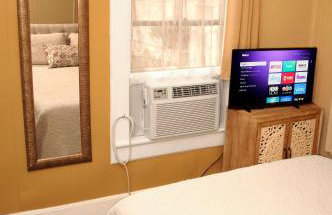 Quaint Historic Downtown Apartment - Foto 14