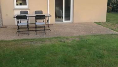 Appartement au RDC avec jardin clos, au calme. - Foto 3