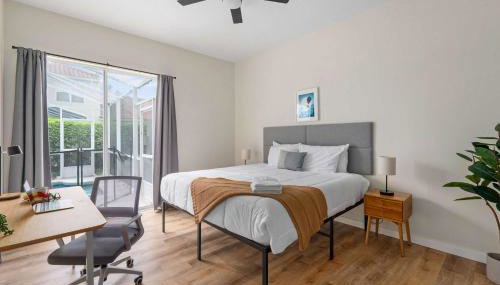 Townhome w heated pool & game room - Foto 5