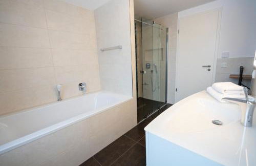 Hochwertiges Apartment / 120m² / Dachterrasse / Parking - Foto 13