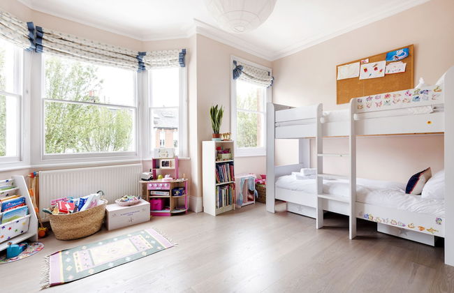 Spectacular Shepherds Bush Home Close to Westfield - Photo 10