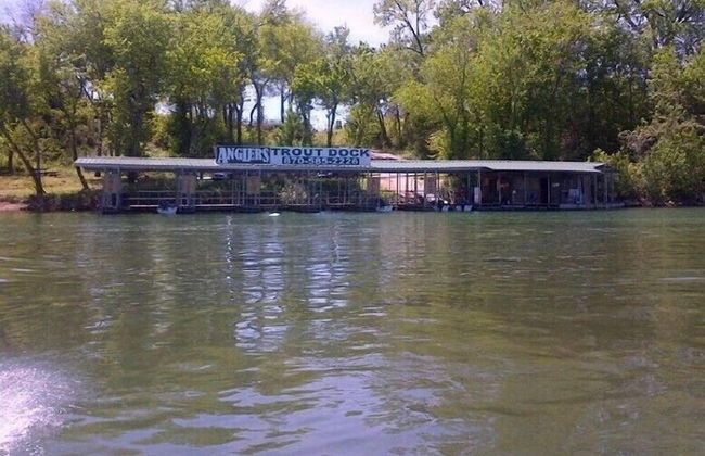 Anglers Riverfront Cabins - Foto 29