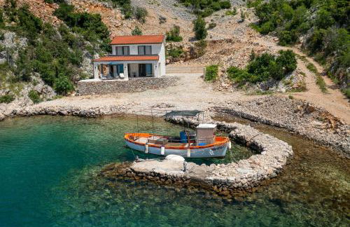 House Silence - Photo 60