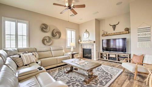 Game Room, Patio! Family-Friendly Goodyear Home - Foto 4