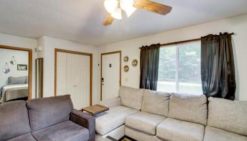 Near Lakes Updated Family Home with Deck in Cushing - Foto 5