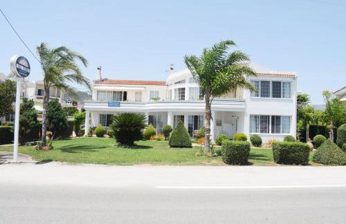 Miloi Rooms and Apartments - Photo 18