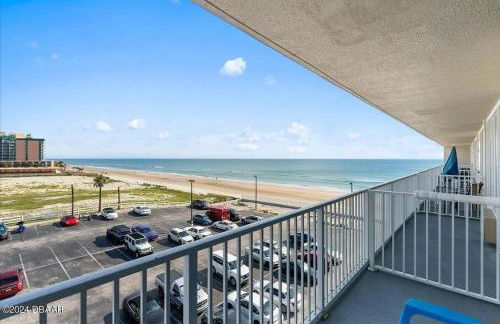 Ocean View Studio Condo w Balcony Pool and Free Parking - Foto 23