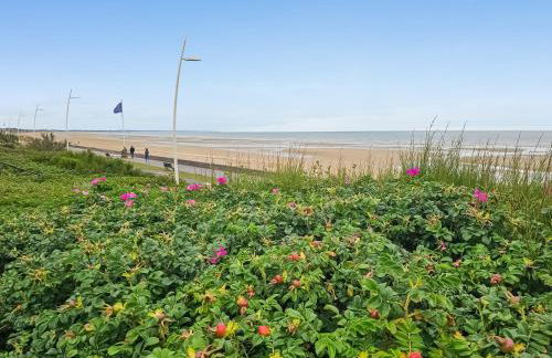 South-facing terrace, direct beach access - Foto 26