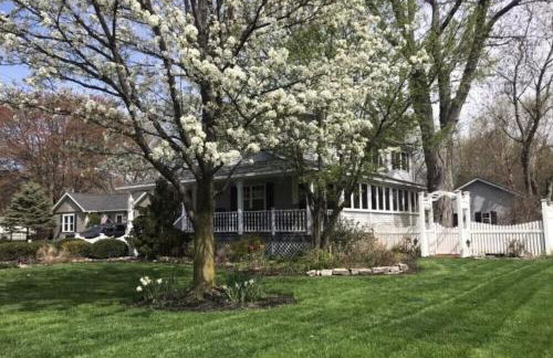 Lambs Landing Huron Family Vacation Home - Photo 2