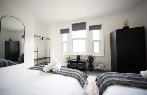 3BR Home Gem - sleeps 9 - Netflix - Near O2 & Greenwich Park - Foto 34