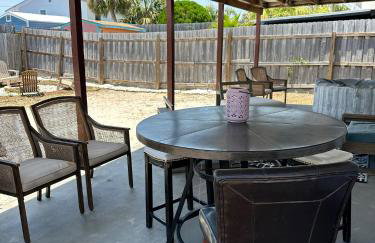 Beachside Bliss - Breakfast, Walk to Schooners, Sleeps 15, Fenced Privacy - Foto 45