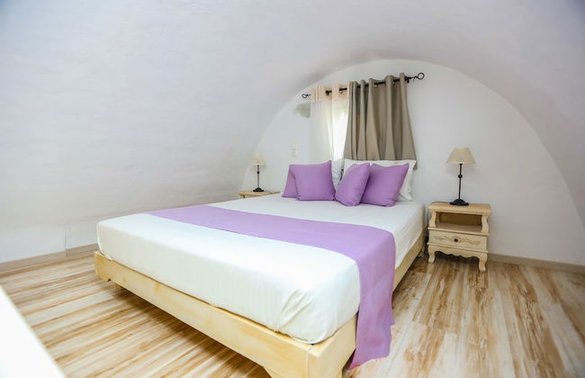 Tholaria Boutique Hotel - Photo 27