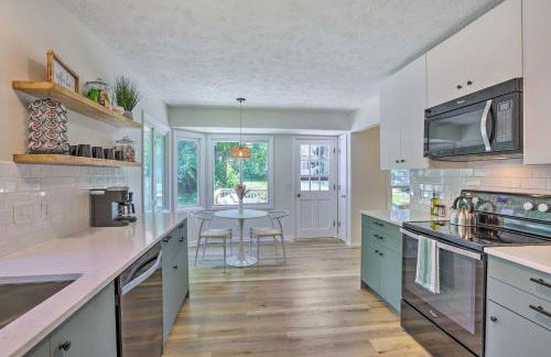 Modern Boho Gem Yard and 10 Mi to Baxter Arena - Foto 2