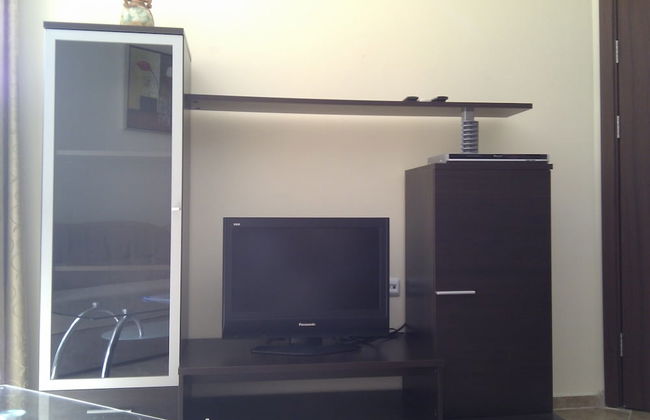 Stunning Apartment With Pool in Ravda, Bulgaria - Photo 2