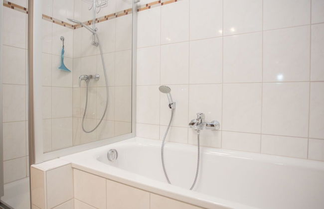 Bright Flat in Neuastenberg With Terrace - Foto 14