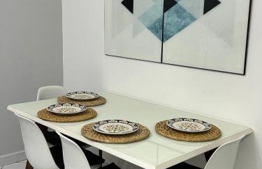 Apartamento em Santos no Gonzaga em frente a praia - Foto 9