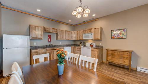 Sunbeam Condo - Beautiful 2 Bedroom Stay by Beach - Foto 2