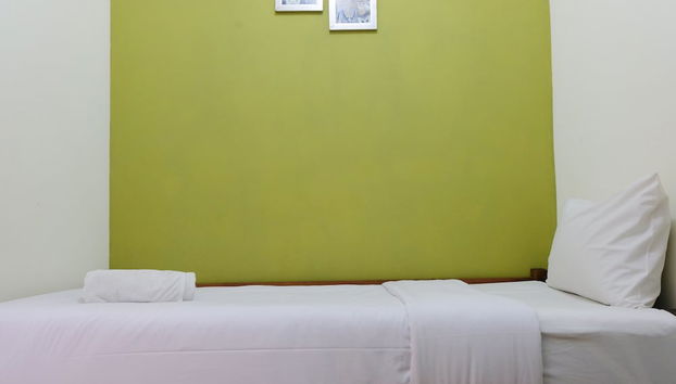 Spacious And Modern 3Br Apartment At Gateway Ahmad Yani Cicadas - Foto 3, Habitación