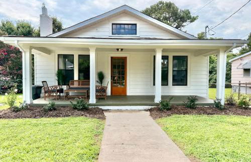 Charming Downtown Family Home with Fenced Yard - Foto 1