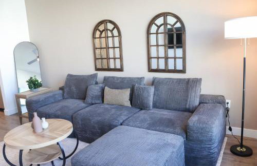 Urban Chic Home 10 Min from Disneyland With Pool & GYM - Foto 48