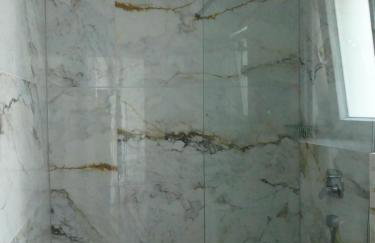 Seaside Serenity - Elegant Apartment with Stunning Sea Views - Foto 24