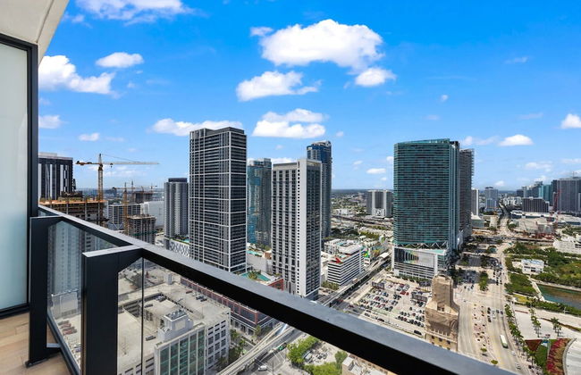 Incredible Downtown Miami City View - Photo 52