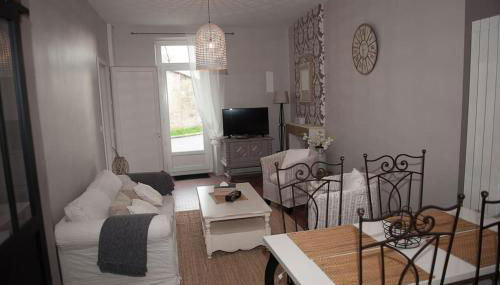 bel appartement en pierre de 88 M2 charme d’antan - Foto 1