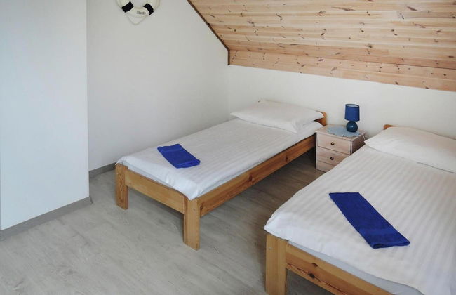 Villa in Troszyn by Lake With Natural Beach - Photo 4