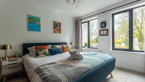 Acorn Lodge Luxury Retreat In a Stunning Oasis With Hot Tub - Pass the Keys - Foto 4