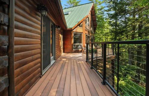 Lakefront Log Home on Huge Lake in Private Cove - Foto 1