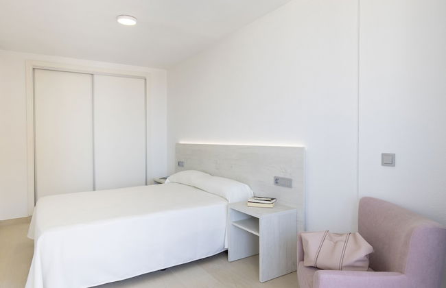 Aparthotel BCL Levante Lux - Photo 6