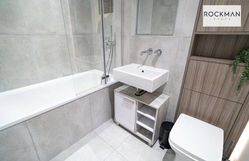 Library House Apartments - FREE PARKING - Contractor Hub - Superfast Wi-Fi - Long Term Stays - Foto 5