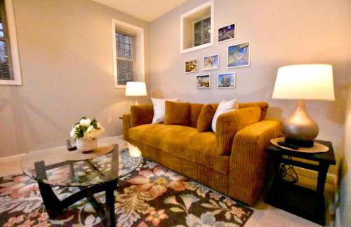 Tremont apartment, near downtown, and Central! - Foto 2
