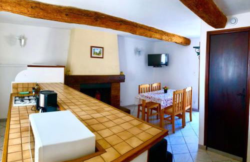 Villa Sainte Roseline -AC, Provençal Garden and BBQ - Foto 19