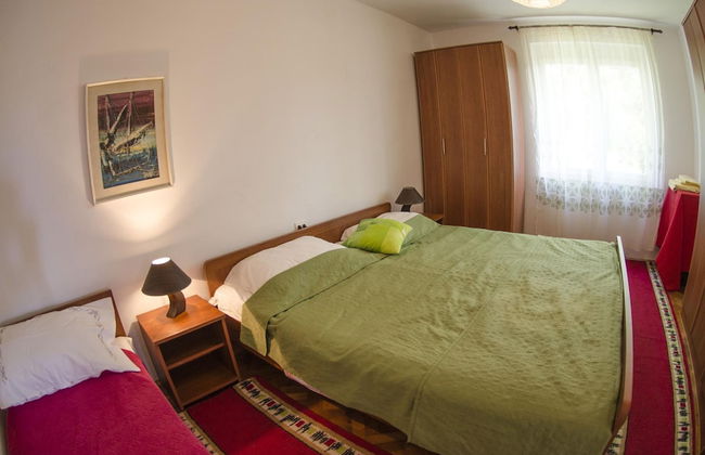 Bright and Breezy Apartment With Terrace and Sea View - Photo 3