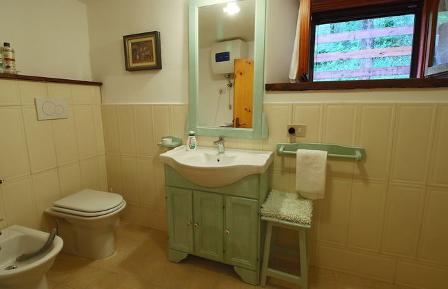 Spacious Villa With Pool in Fabriano Italy - Foto 44