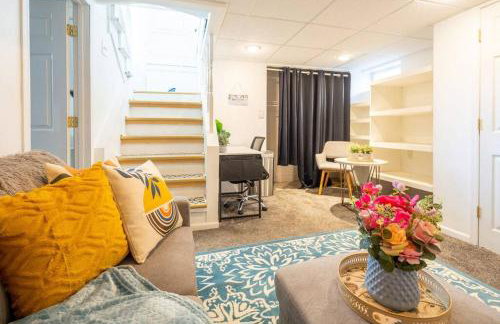 Charming Modern Farmhouse Retreat - Foto 33