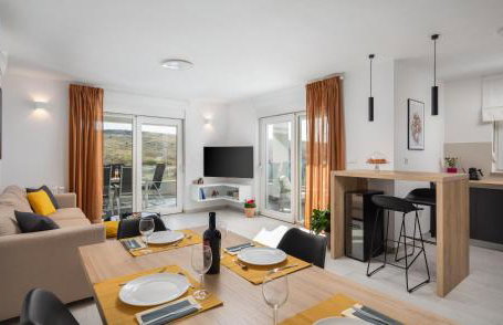 Villa Sunset Bay - amazing view and large heated pool - Foto 11