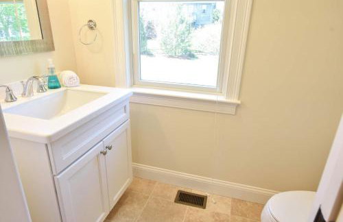 Spacious Game Room Close to Nauset Beach - Photo 29