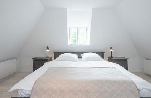 Idyllische kleine Reetdachkate mit Blick über die Felder - Kamin, Terrasse & Privatparkplatz - Foto 9