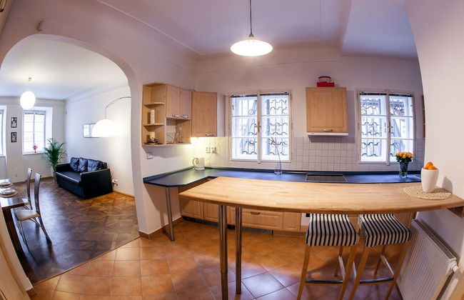 St. Nicholas Church view apartment - Photo 14