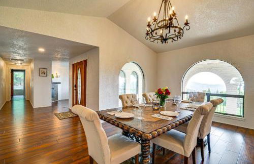 4 Mi to River Umpqua Valley Villa with Fire Pit! - Foto 10